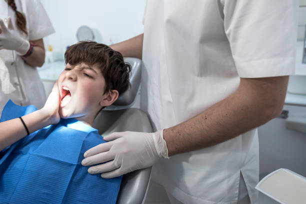 Best Emergency Cosmetic Dentistry (e.g., broken veneers) in Merrionette Park, IL